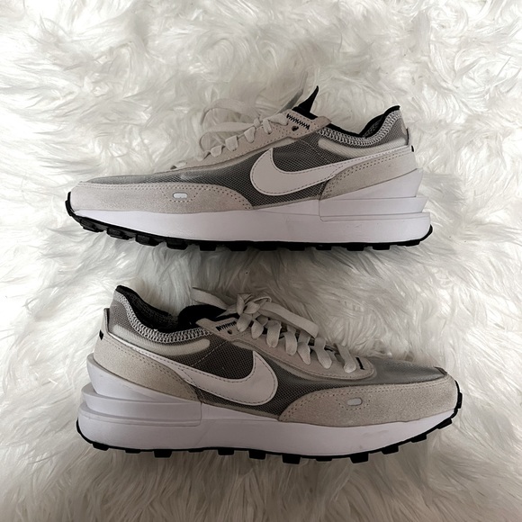 Nike Waffle One Sneaker - Women 6.5 - Picture 1 of 5